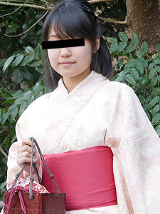 他妈的穿着浴衣  藤井佳奈